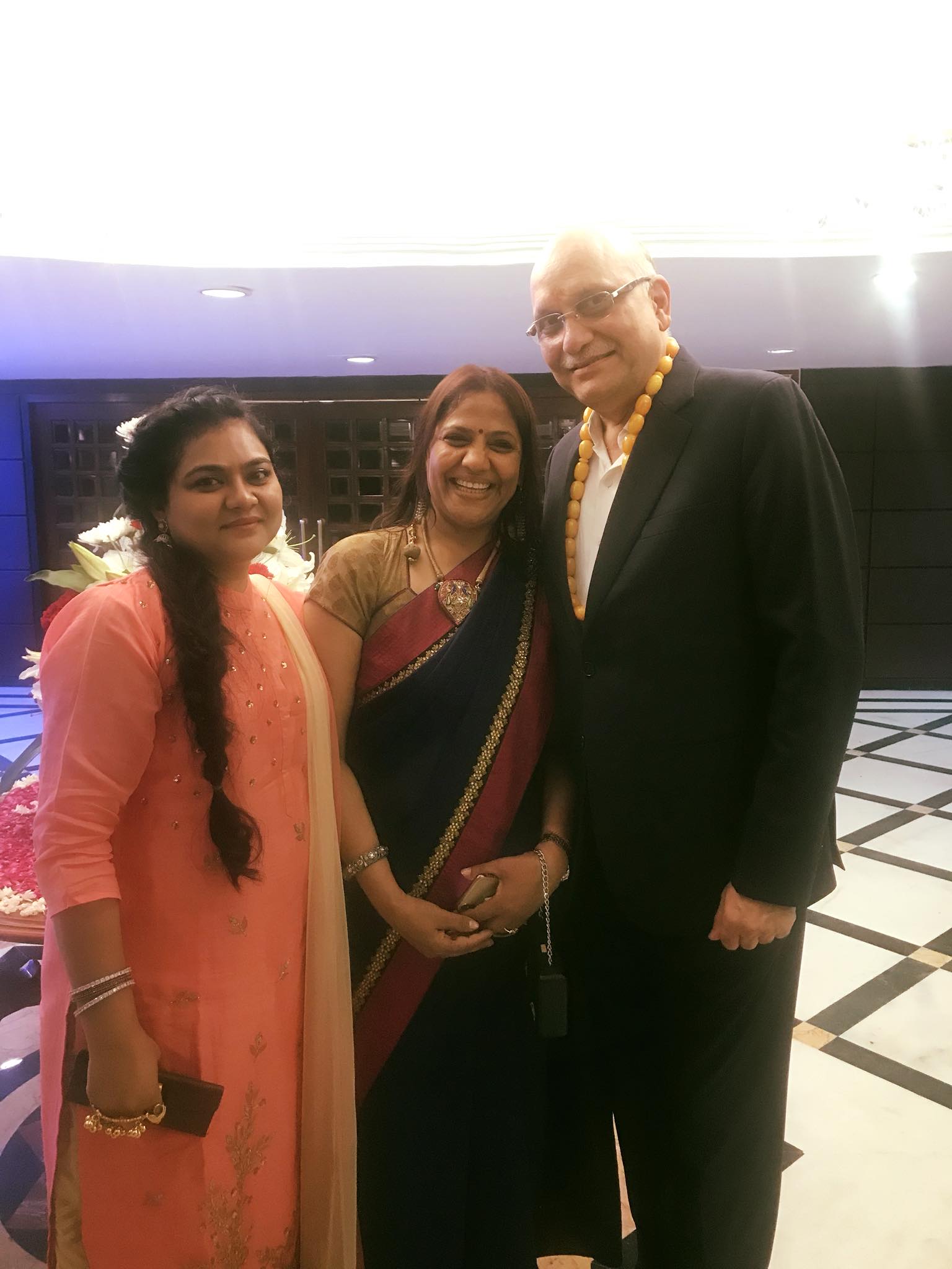 Group photo with participants